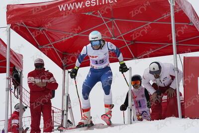 DE VILLAUCOURT Brune